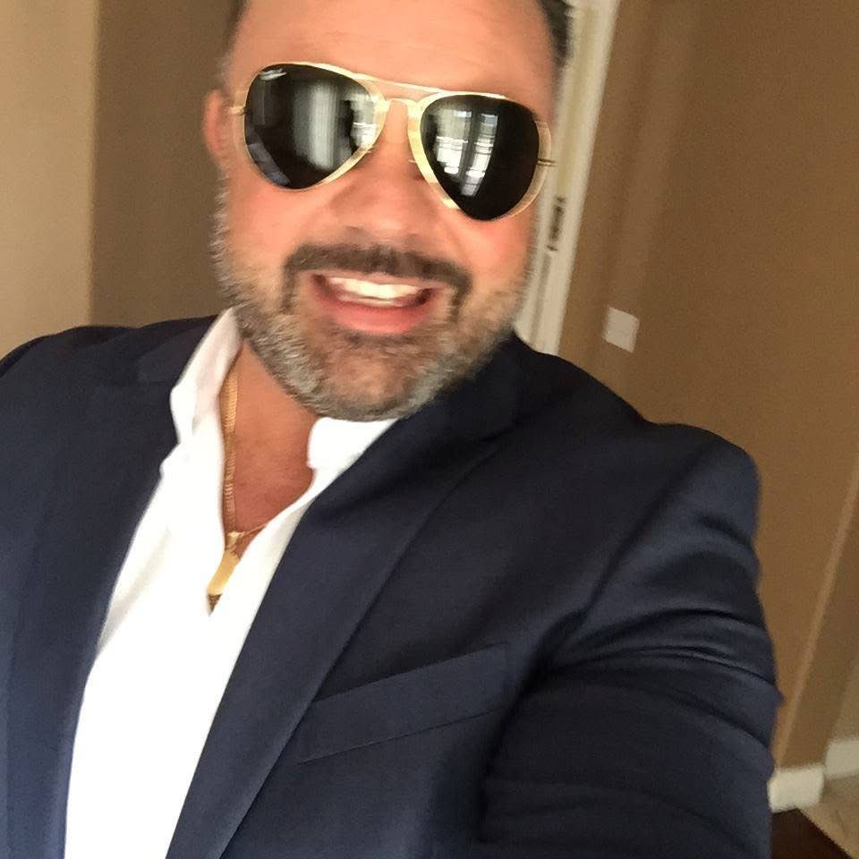 Portrait of Greg Hernandez